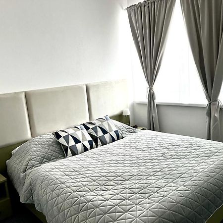 Urban Green Apartment ลิฟตอฟสกีมิคูลาช ภายนอก รูปภาพ